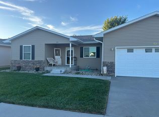 712 Jaxon St, Wayne, NE 68787