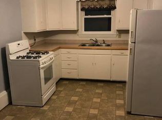 102 W 1st St APT 3, Lindenwood, IL 61049