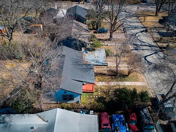 5th image of 3909 Frederick Ave