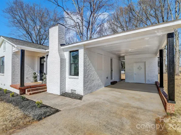 110 Crescent Dr, Bessemer City, NC 28016