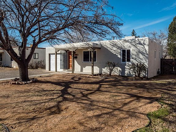 2nd image of 605 Cagua Dr SE