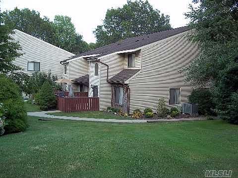 1st image of 697 Hilltop Ct
