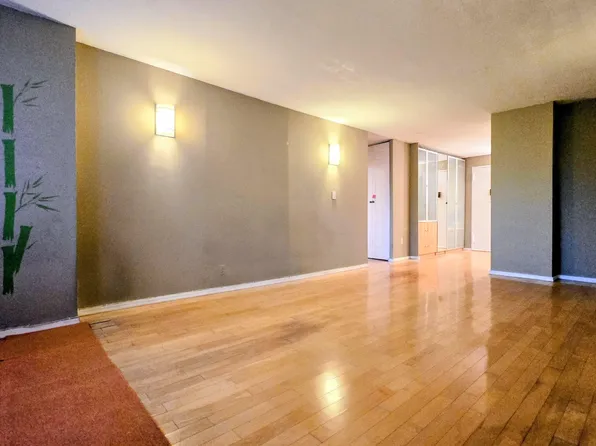 118-18 Union Turnpike image 10 of 29