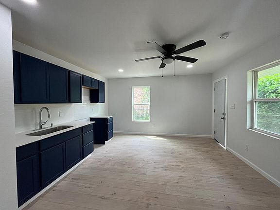 4th image of 2836 Canary Dr