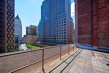 Rented by R New York