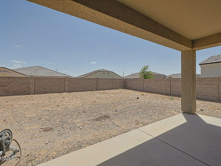 30897 W Catalina Dr — Photo 33