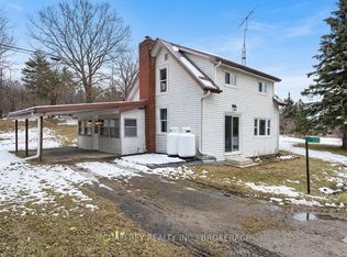 333 Burridge Rd, South Frontenac, ON K0H 1T0