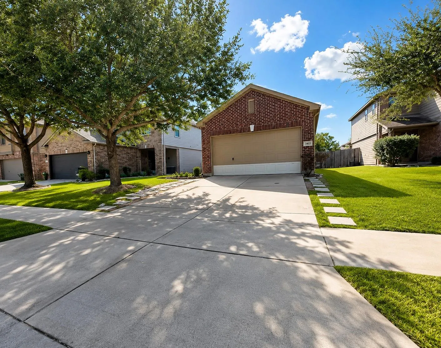 3 bed, 2.0 bath, 1648 sqft, $2,295 — Photo 1