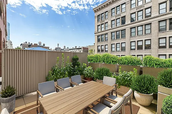 Rented by Compass | media 13