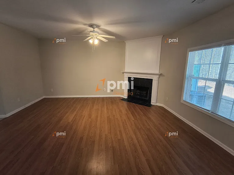 306 Creek Manor Way — Photo 5