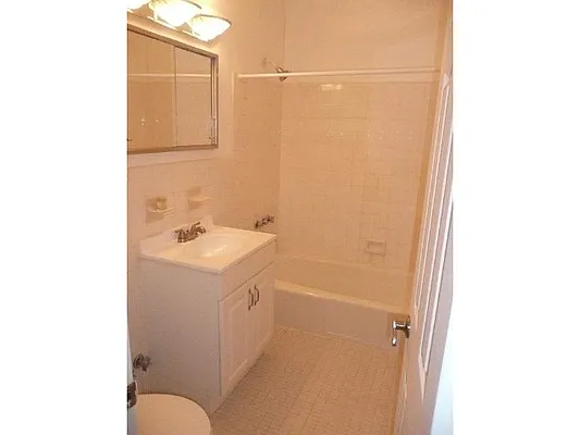 Rented by Brooklyn Heights Real Estate Inc | media 15