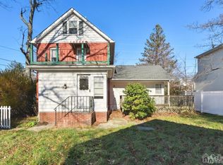 711 Old Post Rd, Edison, NJ 08817