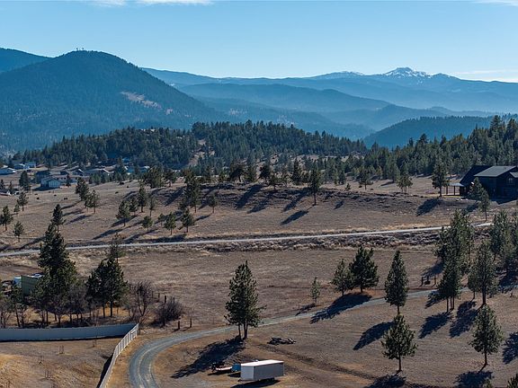 3rd image of 14 Mansfield Loop