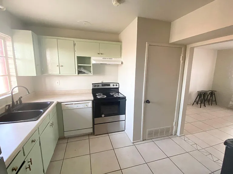 851 E Alturas St — Photo 11