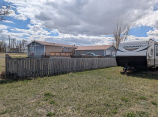 504 1st St S, Sunburst, MT 59482