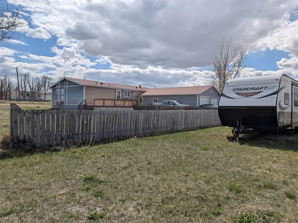 504 1st St S, Sunburst, MT 59482