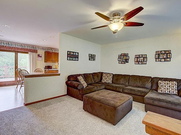 3rd image of 230 Concord Ct
