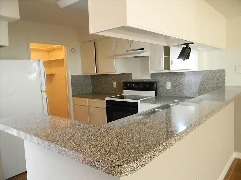 9200 W Bellfort St #48 — Photo 10