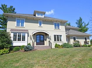 2352 Vista Pl, Cincinnati, OH