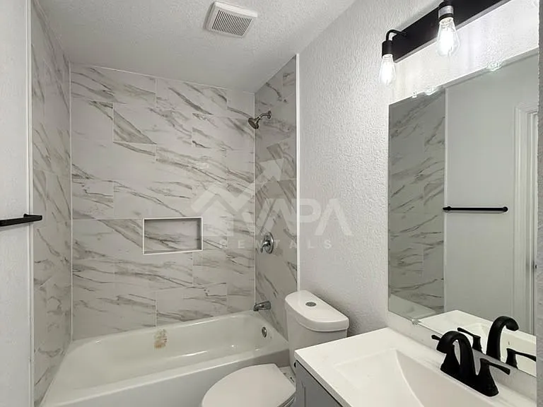 817 Meadow Br — Photo 14
