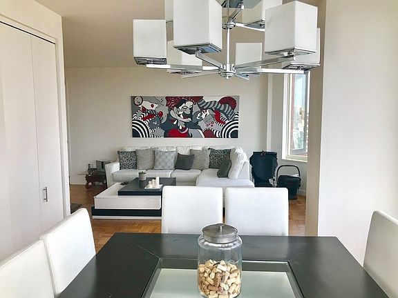 5th image of 350 E 79th St APT 34C