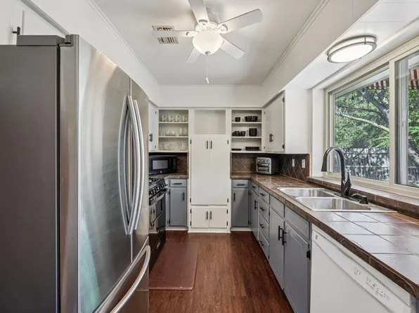 1415 Kings Row, Denton, TX 76209