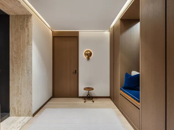 551 West 21st Street 4A image 2 of 17