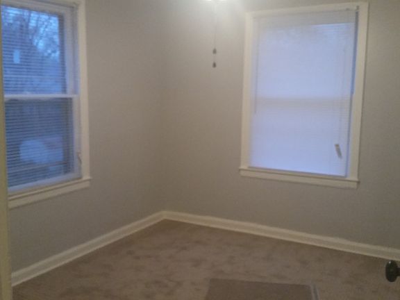 3rd image of 328 N Quincy Ave