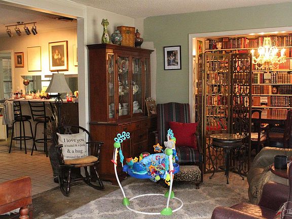 5th image of 1218 Ramblewood Dr