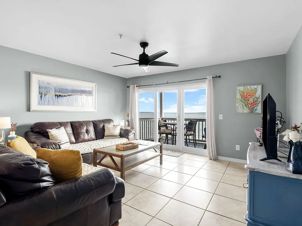 15946 Innerarity Point Rd #ID1585622P