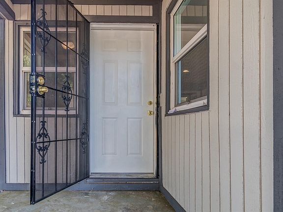 3rd image of 5862 Sampson Blvd