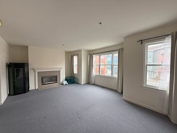 3rd image of 18 Dorado Ter APT 16
