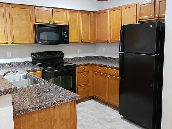 2nd image of 210 NW Terre View Dr #27