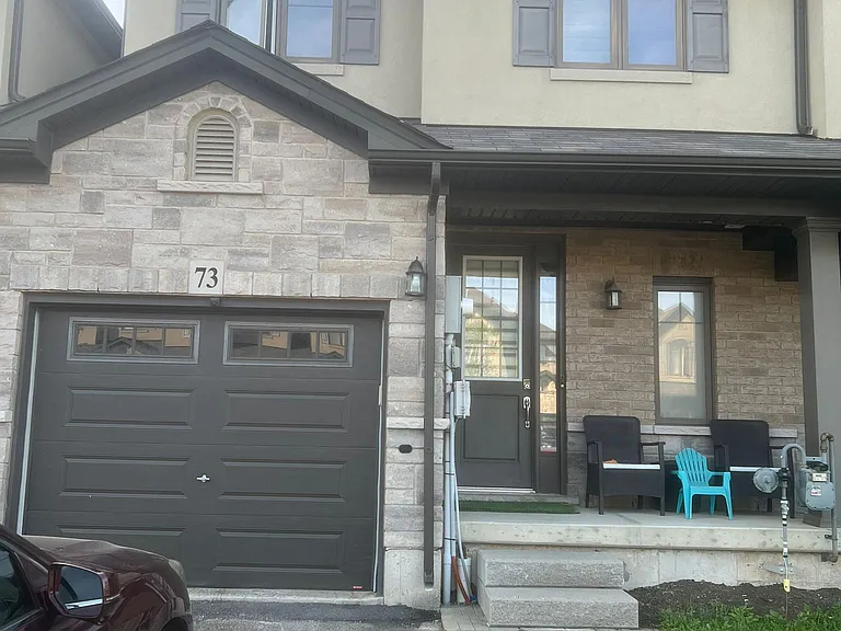 73 Dodman Cres — Photo 1