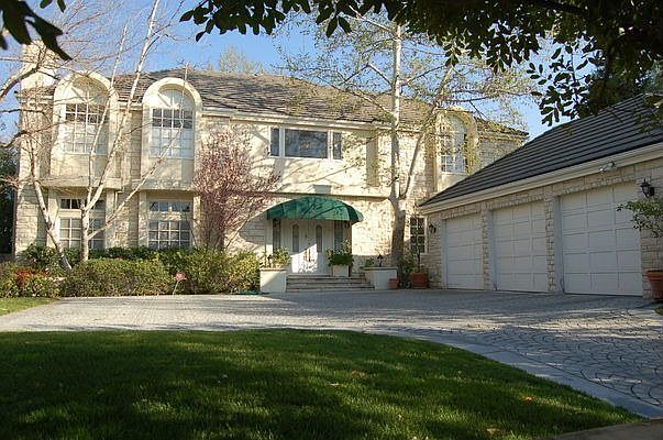 1st image of 4010 Clarinda Dr