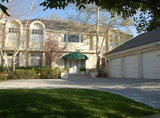 4010 Clarinda Dr, Tarzana, CA 91356