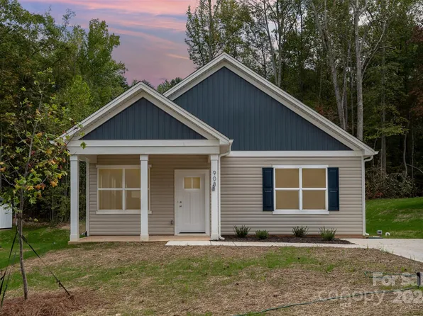 908 N 8th St, Bessemer City, NC 28016