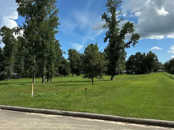 1 Lovers Ln Lot 11-12, Dayton, TX 77535
