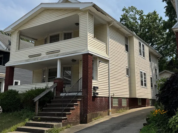 2713 Natchez Ave, Cleveland, OH 44109