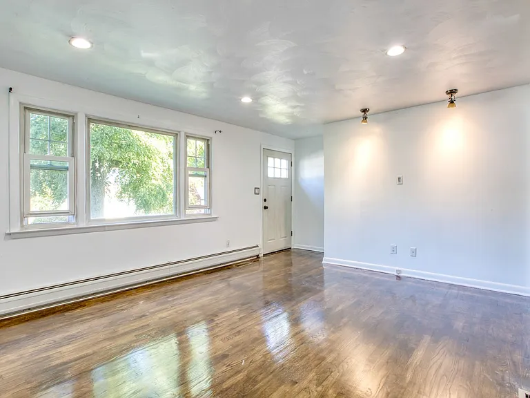 171 Newell Ave — Photo 15