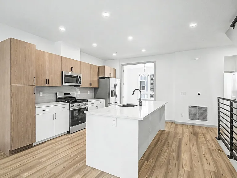 University Hills Townhomes — Photo 70
