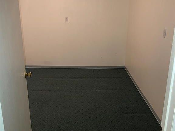 5th image of 9326 Eastwind Dr #3