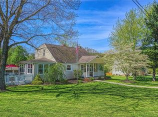 216 Central Dr, Valencia, PA