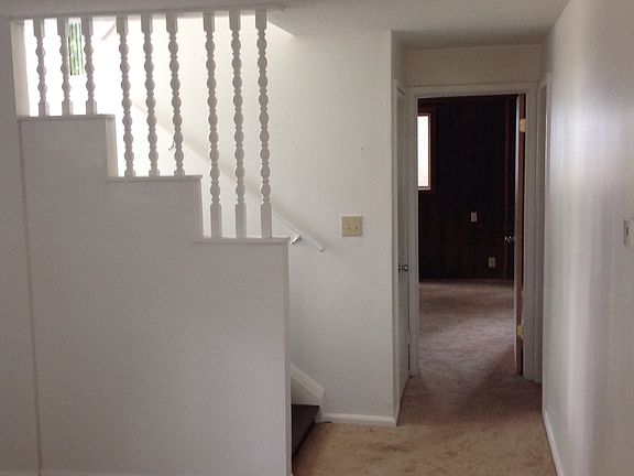 3rd image of 5807 Allendale Dr