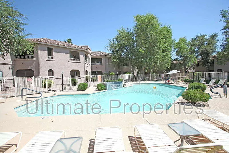 2 bed, 1.5 bath, 1302 sqft, $1,995 — Photo 1