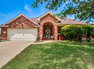 1101 Eastbrook Dr, Glenn Heights, TX 75154