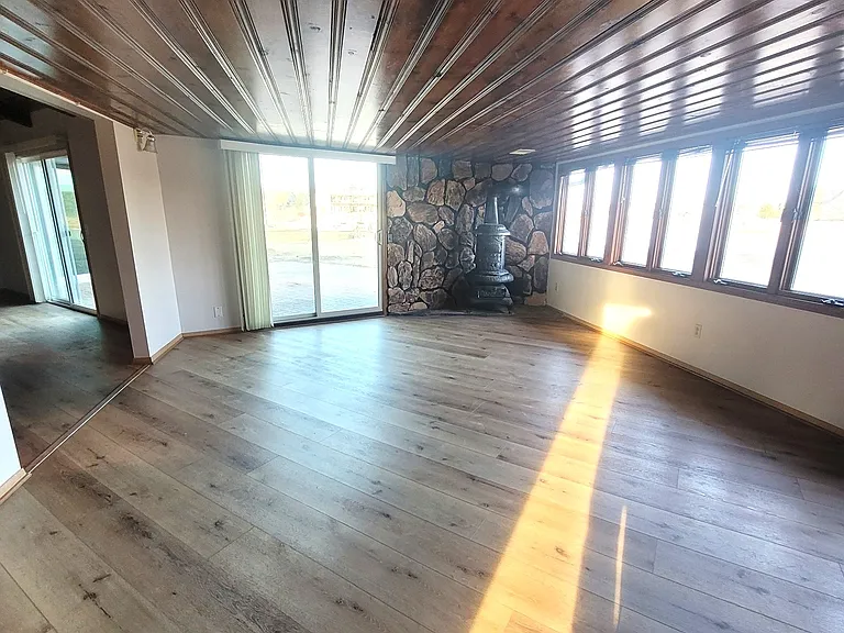 1055 Platteview Dr — Photo 10