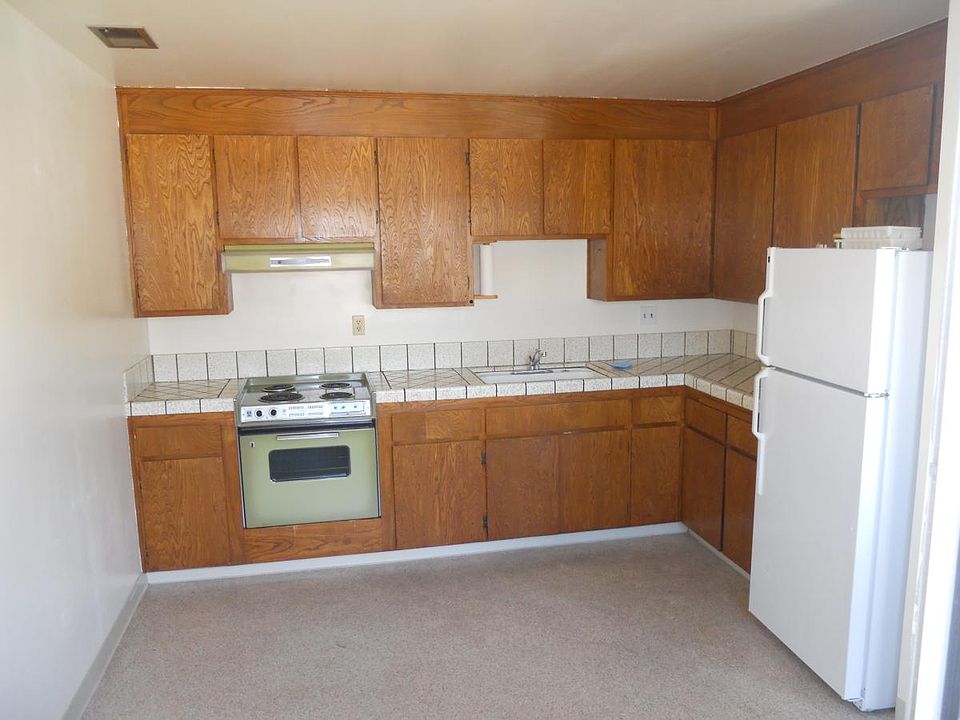 2nd image of 1571 Brookvale Dr APT 3