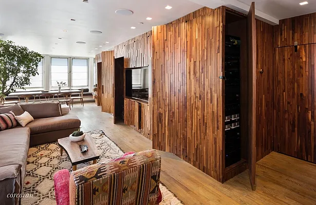 Sold by Corcoran | media 14