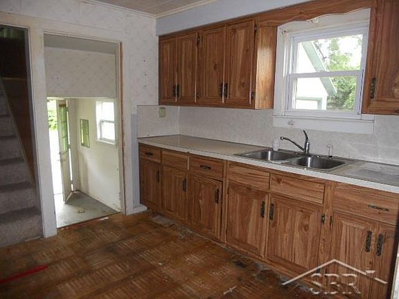 3rd image of 2144 Nebraska Ave